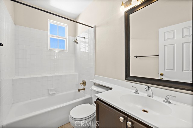 15 Via Pamplona, Rancho Santa Margarita CA: https://media.crmls.org/medias/6e443fdd-8d35-4055-86cb-e0bea175662c.jpg