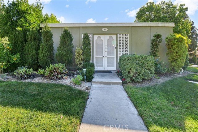 Front Image Thumbnail for CROC26073079