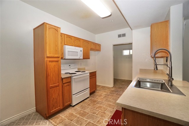41410 Juniper Street, Murrieta CA: https://media.crmls.org/medias/6e448d81-a6da-4247-8d81-bc794074386c.jpg