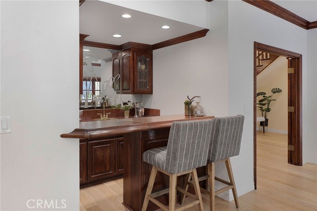 6137 Paseo La Vista, Woodland Hills CA: https://media.crmls.org/medias/6e45341c-e8f6-4f12-ac0a-85cb6c15be1f.jpg