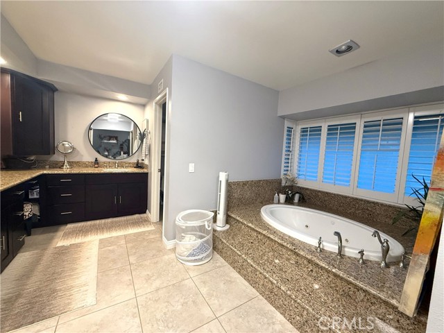 Detail Gallery Image 11 of 22 For 548 Sycamore Ave, Fullerton,  CA 92831 - 4 Beds | 3 Baths