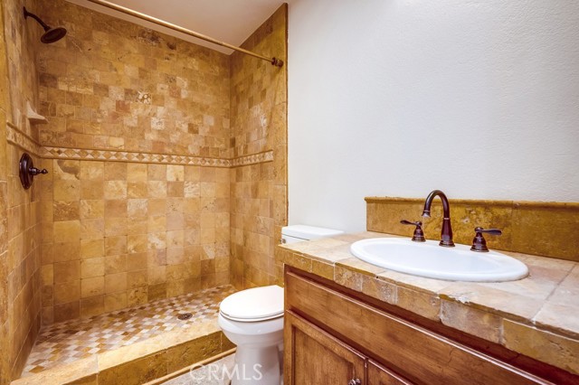 Detail Gallery Image 29 of 73 For 39555 Avenida Bonita, Murrieta,  CA 92562 - 5 Beds | 4 Baths