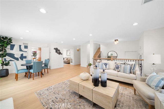 Detail Gallery Image 9 of 50 For 9092 La Linda Ave, Fountain Valley,  CA 92708 - 4 Beds | 2/1 Baths