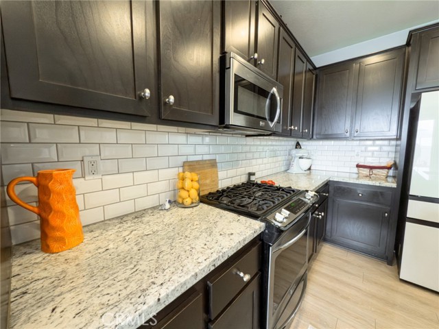 5485 San Roberto, San Diego CA: https://media.crmls.org/medias/6e46944c-7d8c-4d77-8fad-adb5fe615ad5.jpg