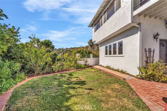 Detail Gallery Image 34 of 41 For 1971 W Santa Cruz St, San Pedro,  CA 90732 - 4 Beds | 3 Baths