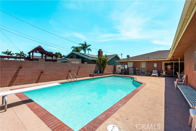 Detail Gallery Image 45 of 46 For 500 N Meadowbrook Pl, Anaheim,  CA 92801 - 4 Beds | 2/1 Baths