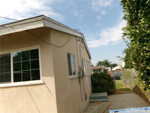 Detail Gallery Image 3 of 35 For 2472 S San Antonio Ave, Pomona,  CA 91766 - 3 Beds | 1 Baths