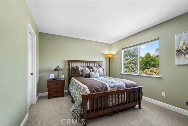 13139 Derby Avenue, Chino CA: https://media.crmls.org/medias/6e48f93a-9c7a-4bf3-95a4-1d110b76f2a3.jpg