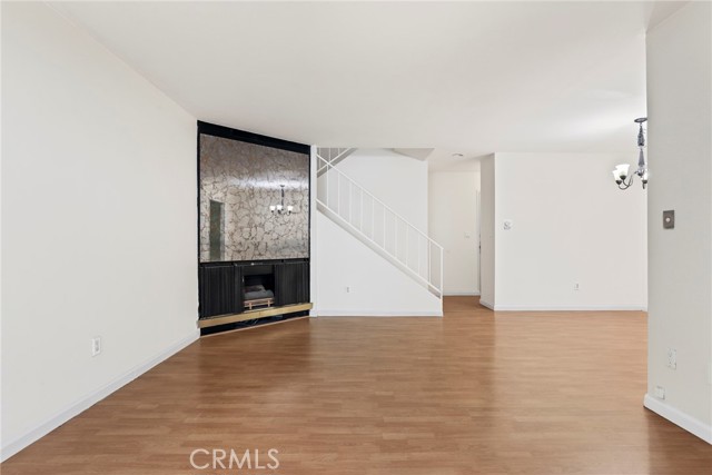 8031 Canby Ave, 4 photo 5
