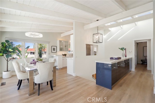 Detail Gallery Image 10 of 35 For 2000 Vista Cajon, Newport Beach,  CA 92660 - 3 Beds | 2 Baths