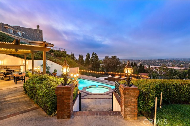 26126 Oroville Place, Laguna Hills CA: https://media.crmls.org/medias/6e4aef41-6877-4e74-b667-d4e511a691c9.jpg