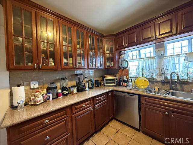 Detail Gallery Image 13 of 41 For 3115 W 60th St, Los Angeles,  CA 90043 - 2 Beds | 1/1 Baths