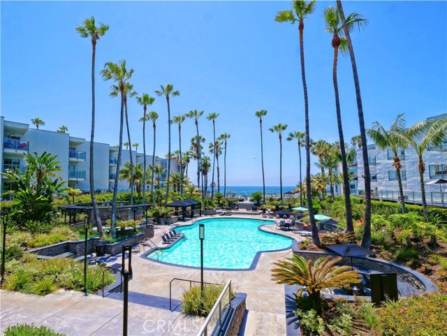 620 The Village, Redondo Beach CA: https://media.crmls.org/medias/6e4b5a8a-3db7-467b-826d-8444f65fa4d9.jpg