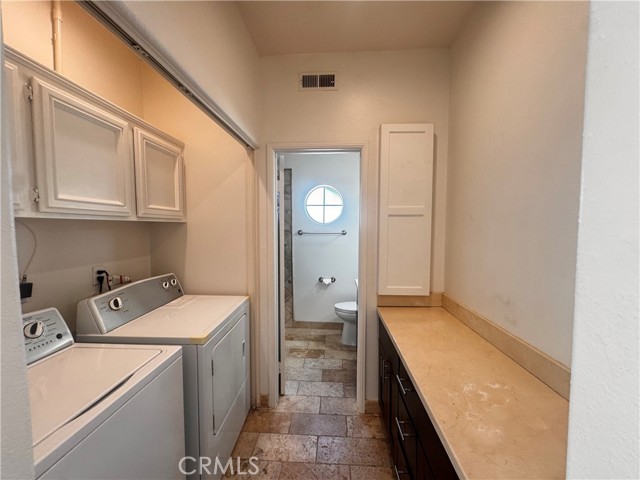 Detail Gallery Image 25 of 29 For 379 Monte Vista Ave a,  Costa Mesa,  CA 92627 - 4 Beds | 2/1 Baths