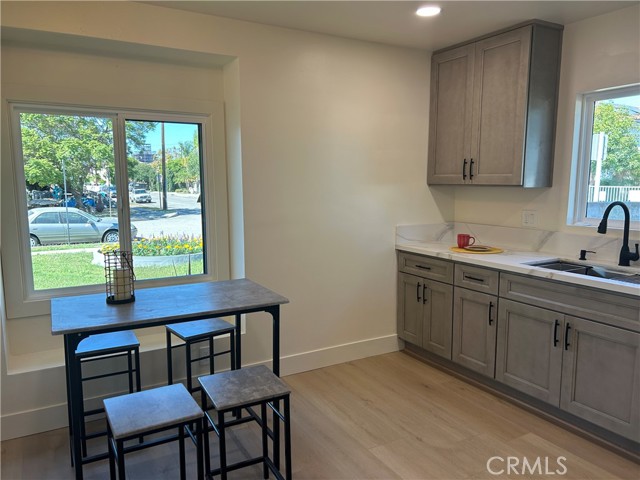 Detail Gallery Image 6 of 24 For 1102 Maxfield St, Torrance,  CA 90502 - 3 Beds | 2 Baths