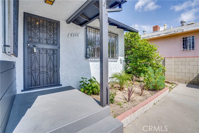 Detail Gallery Image 5 of 32 For 6255 Satsuma Ave, North Hollywood,  CA 91606 - 3 Beds | 1/1 Baths