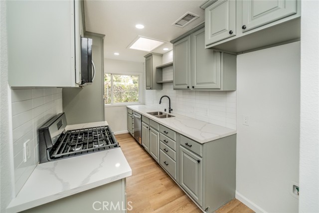 Detail Gallery Image 7 of 23 For 18863 8th St, Bloomington,  CA 92316 - 3 Beds | 1 Baths