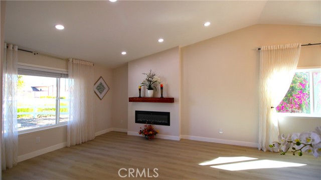 Image 10 of 29 For 24537 Filaree Avenue