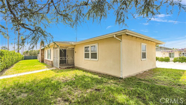 16489 Ivy Avenue, Fontana, California 92335, 3 Bedrooms Bedrooms, ,2 BathroomsBathrooms,Single Family Residence,For Sale,Ivy,CV24067597