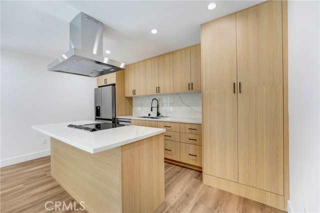 Detail Gallery Image 6 of 15 For 2822 1/2 Waverly Dr, Los Angeles,  CA 90039 - 3 Beds | 2 Baths