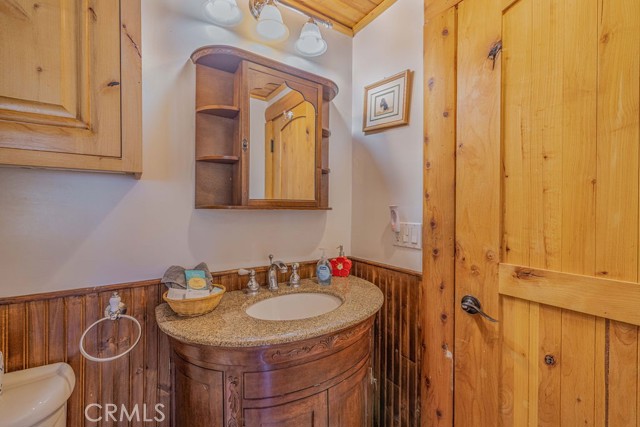 Detail Gallery Image 55 of 70 For 40202 Lakeview Dr, Big Bear Lake,  CA 92315 - 5 Beds | 3/1 Baths