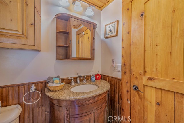 Detail Gallery Image 55 of 70 For 40202 Lakeview Dr, Big Bear Lake,  CA 92315 - 5 Beds | 3/1 Baths