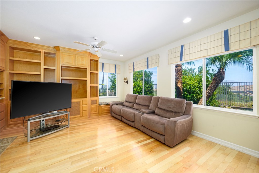 MLS #OC26161129 image #30