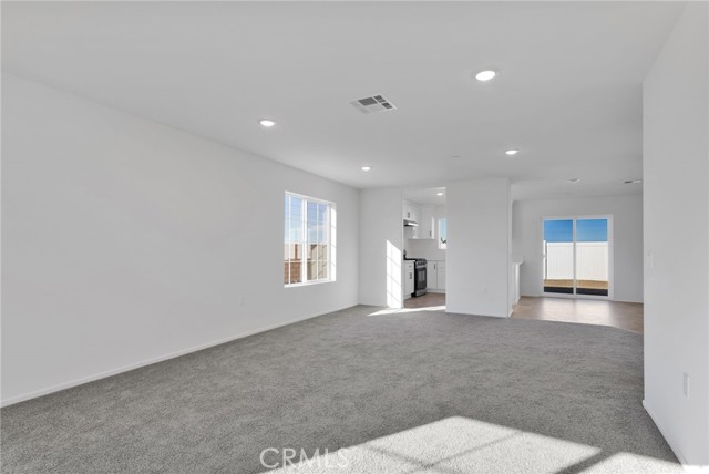 Detail Gallery Image 8 of 42 For 10110 Kemper Ave, Adelanto,  CA 92301 - 4 Beds | 2/1 Baths