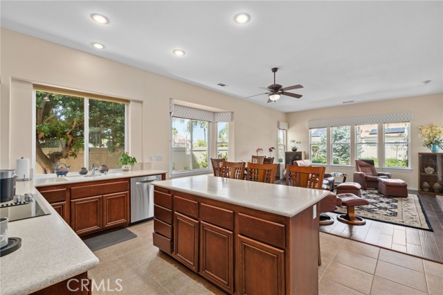 Detail Gallery Image 10 of 41 For 36330 County Line, Yucaipa,  CA 92399 - 4 Beds | 2/1 Baths