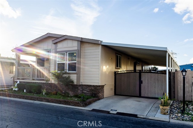 Front Image Thumbnail for CRSB26100935