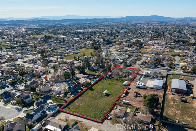13487 Fremont Street, Yucaipa CA: https://media.crmls.org/medias/6e514d35-2d90-44b7-aab9-bb3a47c4448e.jpg