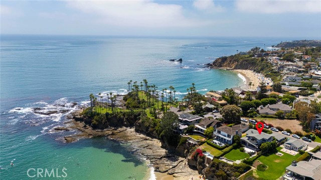 1051 Marine Drive, Laguna Beach CA: https://media.crmls.org/medias/6e5170a4-a0be-4e03-86d1-1f63edec7cd3.jpg