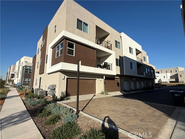 Detail Gallery Image 6 of 45 For 479 Mulligan, Irvine,  CA 92618 - 3 Beds | 2/1 Baths