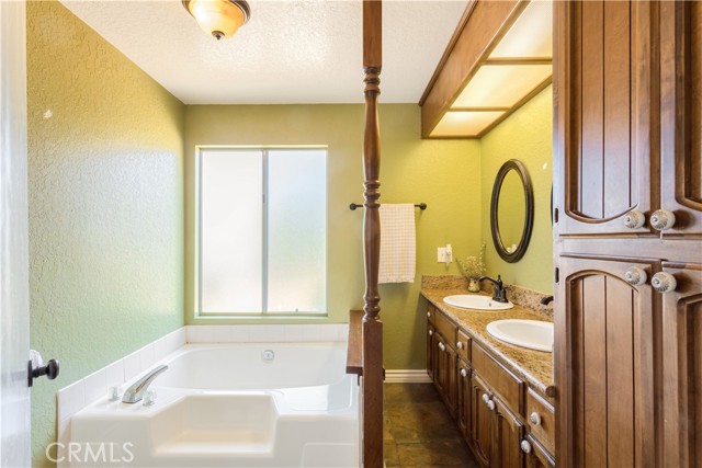 Detail Gallery Image 19 of 40 For 33595 Valencia St, Wildomar,  CA 92595 - 3 Beds | 2 Baths