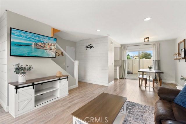 Image 2 of 30 For 6685 Moselle Circle