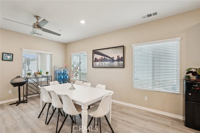 128 Chumash, Perris CA: https://media.crmls.org/medias/6e53da7c-d3c4-442c-93d2-8dc812581b84.jpg