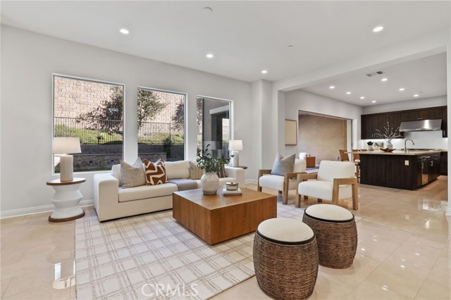 Detail Gallery Image 9 of 65 For 5567 Heritage Oak Dr, Lake Forest,  CA 92679 - 4 Beds | 3/1 Baths