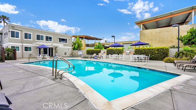 1202 N Pacific Street, Oceanside CA: https://media.crmls.org/medias/6e54c2e0-fbce-41d5-950e-ec0a03af3a21.jpg