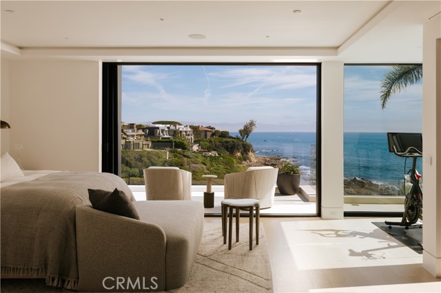 Detail Gallery Image 8 of 19 For 212 Hazel Dr, Corona Del Mar,  CA 92625 - 4 Beds | 3/1 Baths