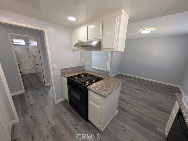 Detail Gallery Image 26 of 59 For 527 E Colorado Bld #B,  Monrovia,  CA 91016 - 2 Beds | 2 Baths