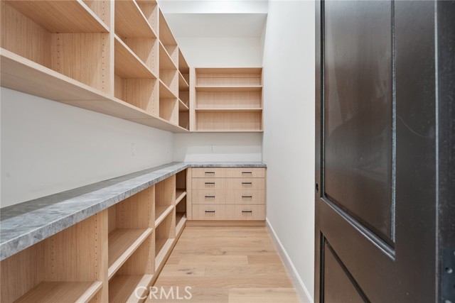 Detail Gallery Image 24 of 74 For 13807 Magnolia Bld, Sherman Oaks,  CA 91423 - 5 Beds | 4/1 Baths