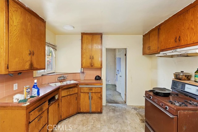 Detail Gallery Image 12 of 23 For 1230 E Olive Ct, Ontario,  CA 91764 - 3 Beds | 1/1 Baths