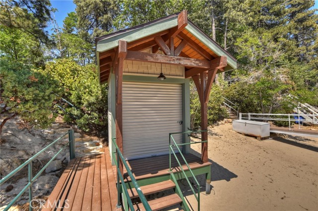 Detail Gallery Image 55 of 67 For 28476 North Shore Rd, Lake Arrowhead,  CA 92352 - 4 Beds | 4/2 Baths