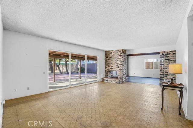 Detail Gallery Image 7 of 45 For 11357 Orcas Ave, Lakeview Terrace,  CA 91342 - 3 Beds | 3 Baths