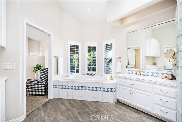 Detail Gallery Image 40 of 56 For 30248 White Wake, Canyon Lake,  CA 92587 - 3 Beds | 2/1 Baths