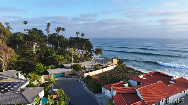 405 Calle Alicia, San Clemente CA: https://media.crmls.org/medias/6e5a8238-efd9-42dd-b397-5fc29153c1bd.jpg