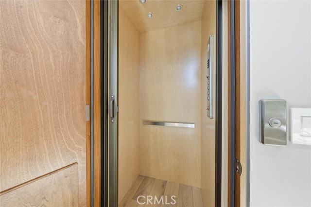 Image 19 of 49 For 959 5th Street  A