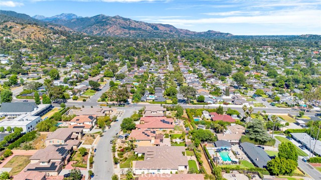 538 Francesca Lane, Glendora CA: https://media.crmls.org/medias/6e5b6d56-d874-4792-af46-865342928a8e.jpg