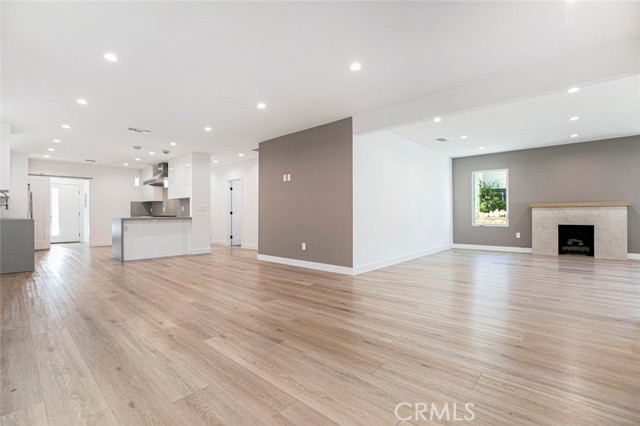 Detail Gallery Image 5 of 38 For 528 Spencer St, Glendale,  CA 91202 - 3 Beds | 2 Baths