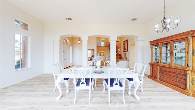 Detail Gallery Image 7 of 74 For 18563 Sunset Knoll, Riverside,  CA 92504 - 5 Beds | 4/1 Baths